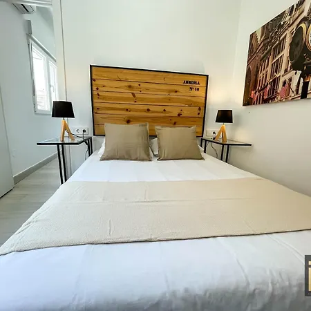 Atarazanas Centro Apartamento